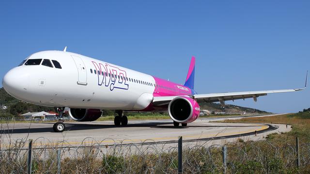 HA-LVJ:Airbus A321:Wizz Air